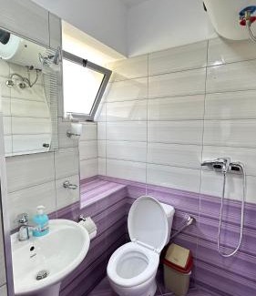Qender Apartment | Bebi Guest House
