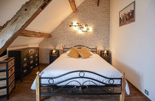 Magny-le-Desert House | bed and breakfast normandy la brocherie heated indoor pool spa sauna