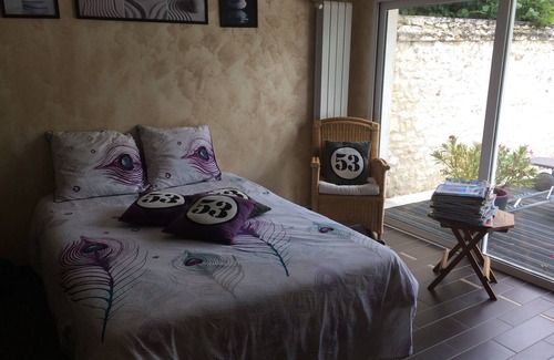 L'Ile-Bouchard House | Bed and breakfast Chez J and J