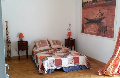 La Jaille-Yvon House | bed and breakfast in "passive" house accommodation