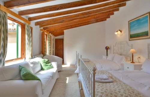 Banyalbufar Bed & Breakfast | Bed and Breakfast 'Can Busquets Suite' with Sea View, Wi-Fi and Air Conditioning