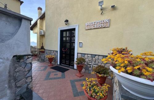 Piazza-Tralia-Pendolo Bed & Breakfast | Bed And Breakfast Il Ceppo Wild