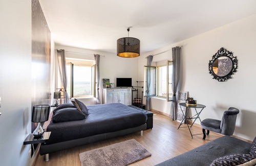 Savigny House | BED AND BREAKFAST NEAR LYON