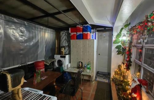 Tuba Bed & Breakfast | Bed and Breakfast Small Cozy Room with Balcony, T&B, Fast WiFi, Netflix