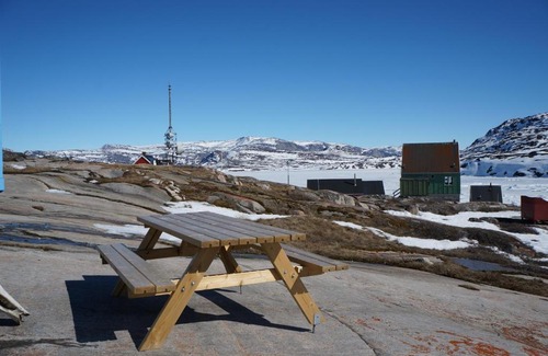 Sermersooq Bed & Breakfast | Bed & Breakfast, Oqaatsut/Rodebay