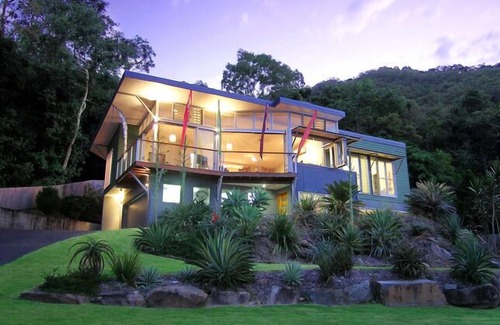 Palm Cove House | Bedrock - Relax & Recharge with spectacular views