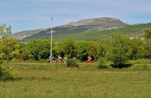 Razvode House | Bedroom for 3, in a nature house under mountain, 14 km to NP Krka, 30 mins drive to beach