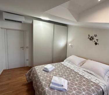 Kastel Novi Apartment | Bee House Suite - Brand New Apartment 100 m from Sea