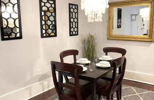 Historic District - North Apartment | Bee on Broughton - Astonishing Home Downtown SAV