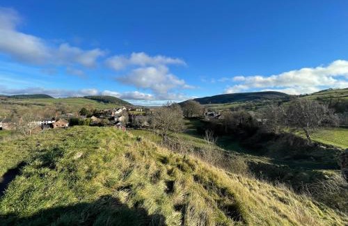Clun House | Beech Cottage with Clun Castle View
