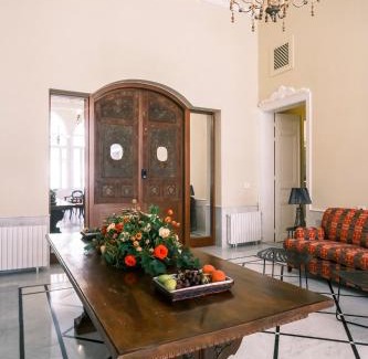 Gemmayzeh Hotel | Beit Toureef - HOME