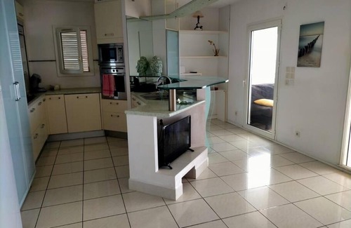 Riviere-Sens Apartment | Bel appartement avec piscine, face à la mer