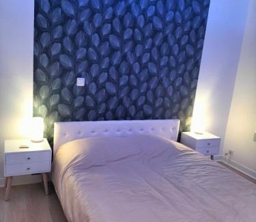 Lamballe Apartment | Bel appartement t2 rdc tout équipé avec cour les cocons de Madenn