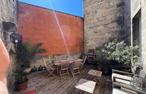 Saint-Michel Apartment | Bel appartement terrasse