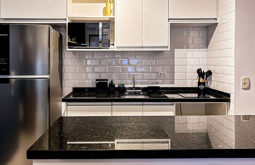 Consolacao Apartment | Bela Cintra Blue - Separate Room, Parking and Subway