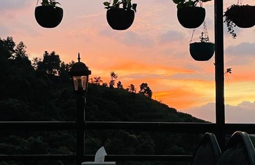 Changunarayan House | Bela Farmhouse and Eatery