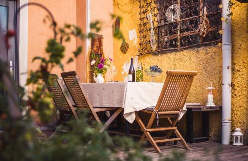 Ilirska Bistrica House | BELAKAPA Authentic house with garden and free parking
