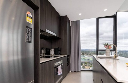 Belconnen Apartment | Belc6 · Best views, Spacious 3br Penthouse, High floor