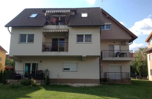 Balatonfured Apartment | Bella Apartman