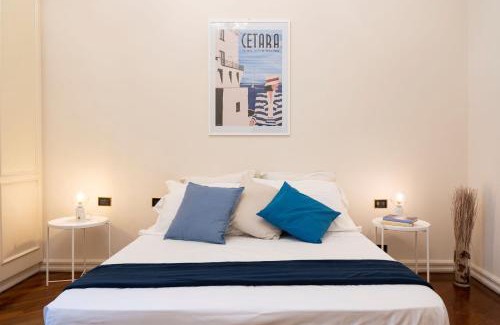 Historical Downtown Salerno Apartment | Bella Domus Suites