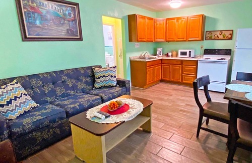 St. Pete Beach Hotel | Bella Sirena Inn