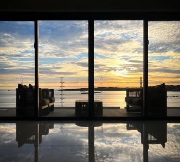 Sakimotobu Villa | Bella Vista-Luxurious Hilltop Penthouse with Ocean View