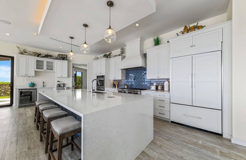 East End Villa | Bella Vista - Luxurious oceanfront villa with ocean views - by Cayman Villas