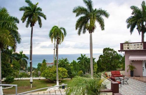 Mango Walk Apartment | Bella Vista Vacation