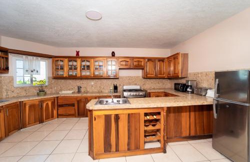Stewart Town House | Belle Air Seaview : The Master