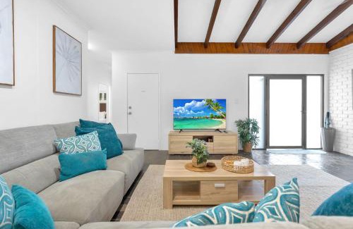 Trinity Beach House | Belle Escapes Under the Mango Tree Holiday Home