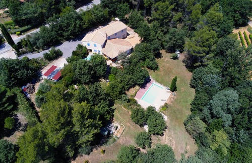 Vitrolles-en-Luberon Villa | Belle Maison Propriété 6000m2 et Belle Piscine Calme et Nature