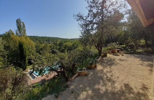 Vitrolles-en-Luberon Villa | Belle Maison Propriété 6000m2 et Belle Piscine Calme et Nature