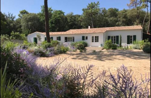 La Couarde-sur-Mer Villa | Belle villa rétaise 4 étoiles avec piscine chauffée