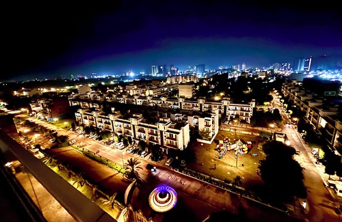 Gurugram Apartment | Belle Vue the cozy 1-bedroom flat is an ideal hideaway for solo travelers.