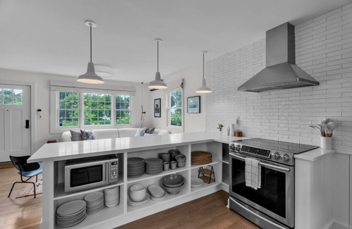 Bellport House | Bellport Village 3-BR Modern Beach House with Pool, Fire Pit, and Outdoor Shower