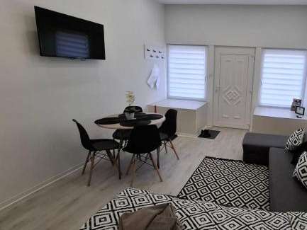 Vasarosnameny Apartment | Belvárosi Apartman Self Check-in