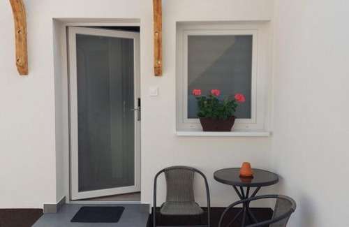 Szigetvar Apartment | Belvárosi apartmanház 2