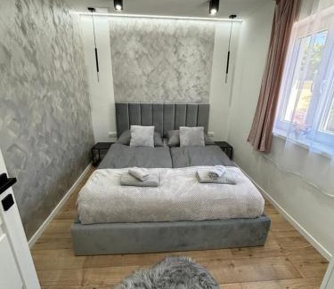 Vasarosnameny Apartment | Belvárosi Lux Apartman 2