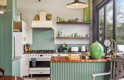 Numinbah Valley Cabin | Belvedere Summer House Gold Coast Hinterland nSTAY PLAY EAT RELAX REPEAT