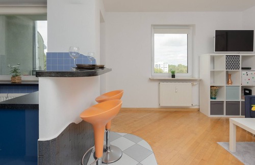 Bemowo Apartment | Bemowo Powstanców Slaskich by Renters