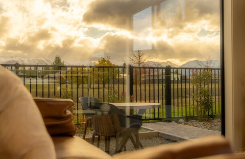 Twizel Apartment | Ben Ohau Views The Studio