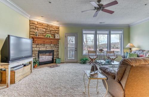 Andersonville Apartment | Bend of the River