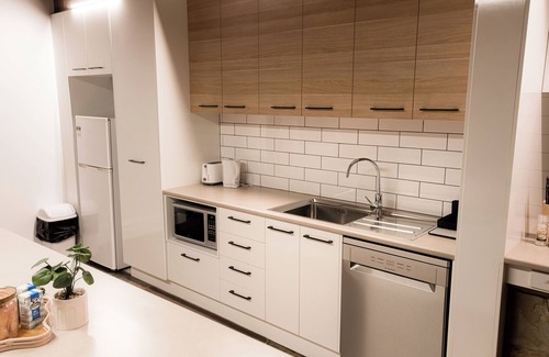 Bendigo House | Bendigo Signature Accommodation on Vine