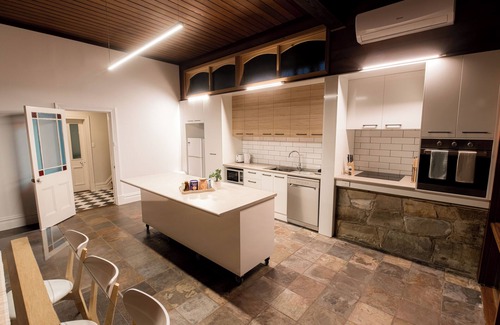 Bendigo House | Bendigo Signature Accommodation on Vine