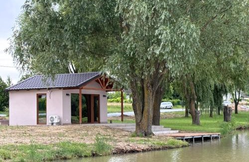 Csepreg Apartment | Bene- hegyi apartmanok