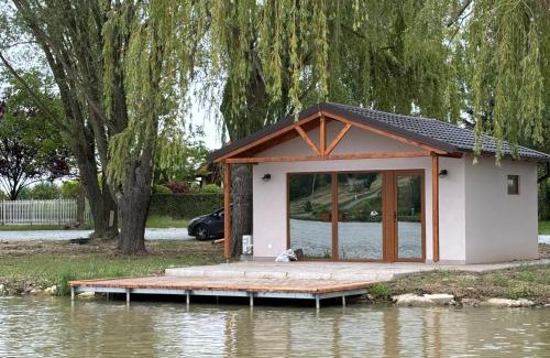 Csepreg Apartment | Bene- hegyi apartmanok