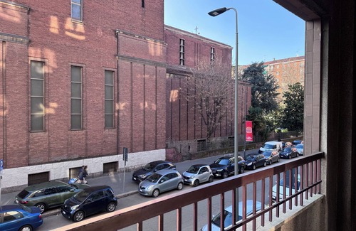 Porta Vittoria Apartment | Benvenuti a Casa Kolbe 8,Milano centro M4 a pochi minuti da 5 Giornate e Duomo.