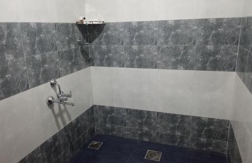 Ponnani Hotel | Benzy Tourist Home