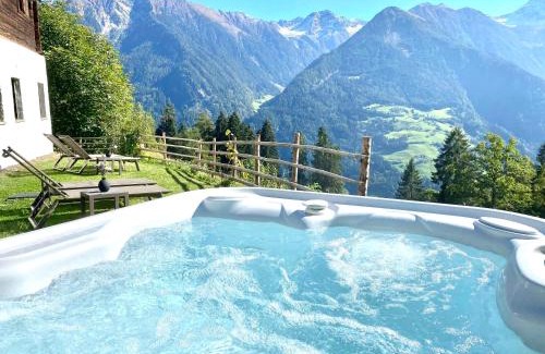 San Martino in Passiria Ski Chalet | Bergchalet h e i m a t