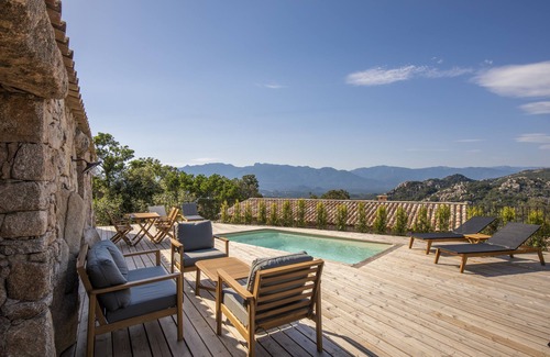 Pietra Long Salvini House | BERGERIE AUTHENTIQUE MONTE CINTU